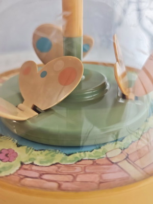 Vintage Sankyo Baby Fantasy Musical Carousel 1991 used