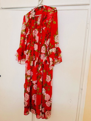 Floral dress Zara like new, colorful, long with back opening and scarf