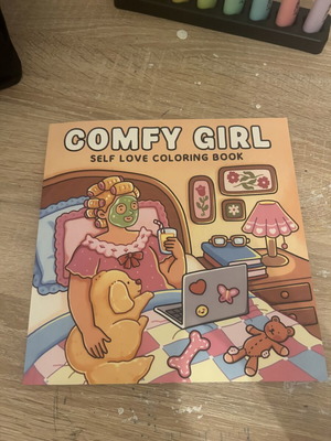 Colorbook μεταχειρισμένο, 8 από 40 σελίδες ζωγραφισμένες