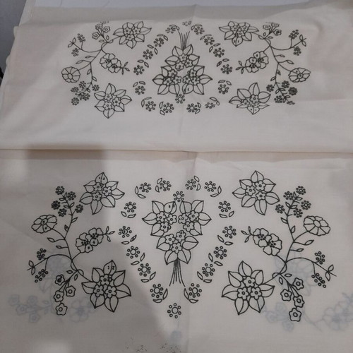 Chevres semens and napkins for embroidery like new