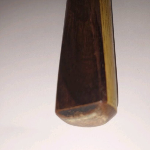 Snooker cue and American billiard cue used