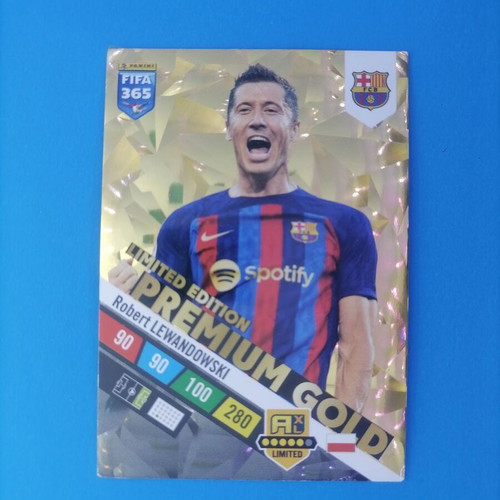 Lewandowski premium gold card FIFA 2023 like new