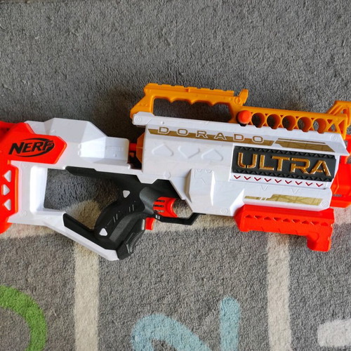 Nerf Dorado Ultra used war toy with batteries
