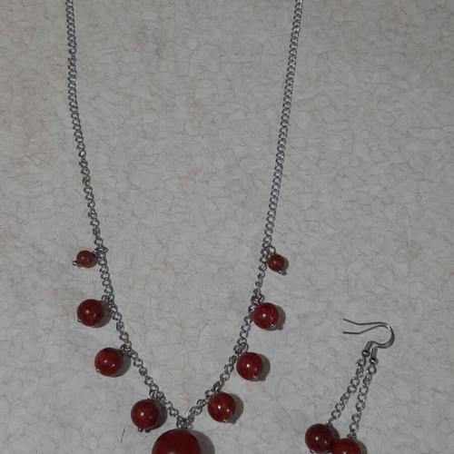 Necklace and earrings set with coral in steel, 50 cm length, new