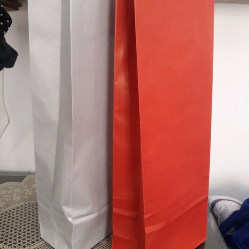 Paper wine bags like new, set of 2 with handle