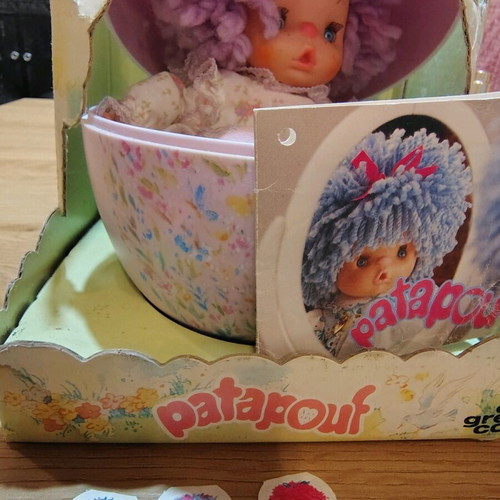 Mini collectible Patapouf in El Greco Easter egg like new