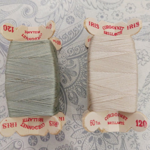 Vintage IRIS thread boxes from the 1960s like new, set of 2
