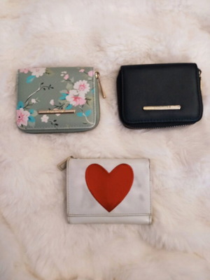 Wallets used, set of 3, black and green