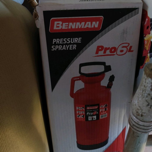 Pressure sprayer new, sealed
