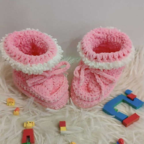 Baby booties new for 0-3 months