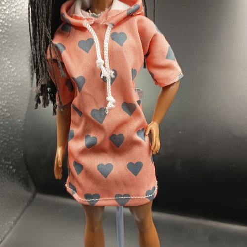 Oversized hoodie dress and shoes for dolls
