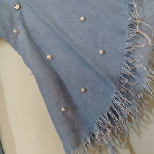 Jean blouse with crystals and pearls like new, size M