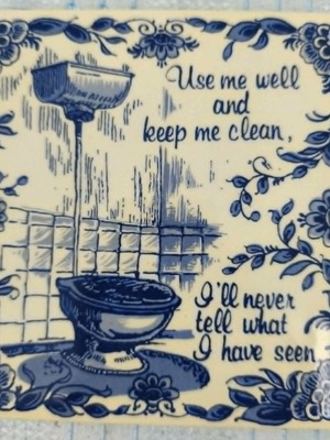 Vintage decorative tile souvenir from Netherlands like new