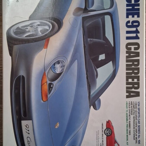 Tamiya Porsche 911 Carrera plastic model kit