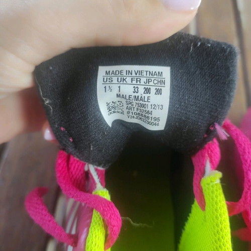 Adidas football shoes size 33 like new