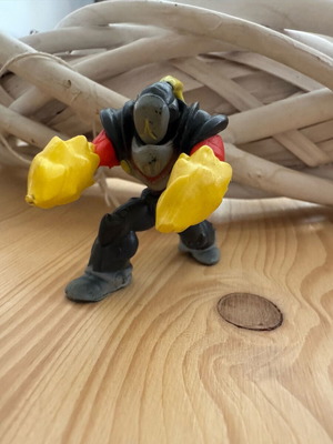 Gormiti figure used
