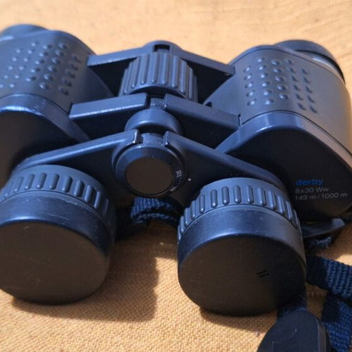 Eschenbach Derby 8x32 binoculars like new, wide field