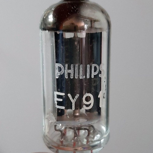 Philips EY91 tube new in box