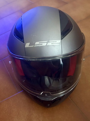 LS2 full-face motorcycle helmet like new, size small