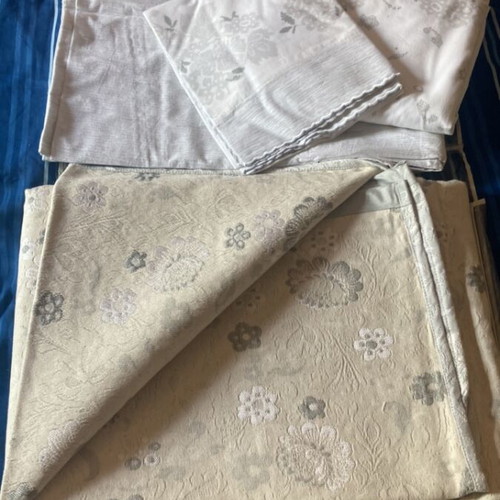 Carlucci quilt and king-size sheets set like new