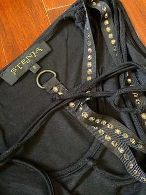Stenia medium black sleeveless blouse like new with cords and strass