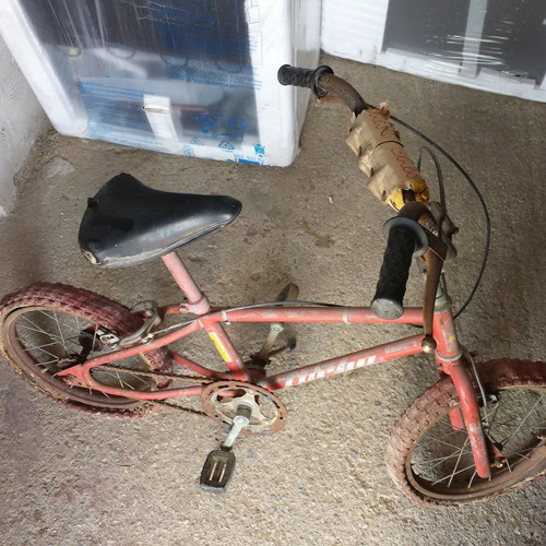 Retro 90’s BMX used with 16" wheel diameter