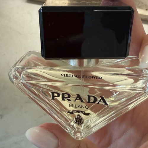 Prada women's perfume Eau de Parfum 30 ml, like new
