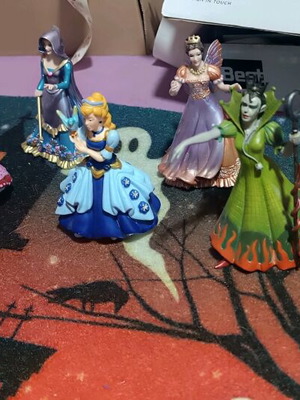Princess figures like new, set