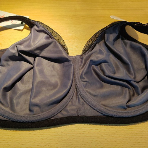 Triumph lingerie new, size 85F, black with purple details