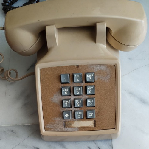 Vintage Bell Western Electric Model 2500 telephone used