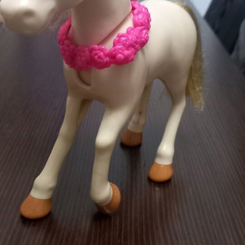 Barbie horse like new