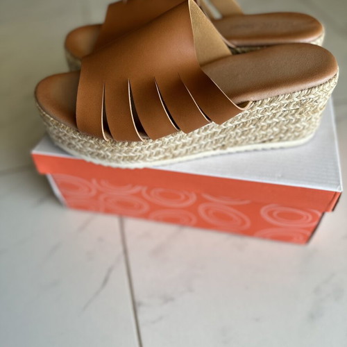 Women's platform sandals size 39, brown