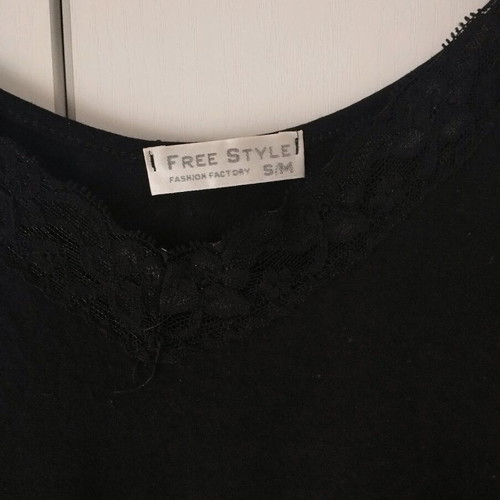 Freestyle camisole like new, black, lace bust detail