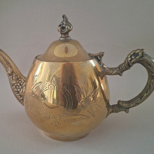 Vintage silver-plated teapot with lid