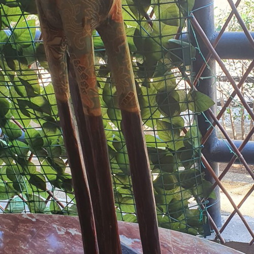 Wooden giraffe sculpture like new, height 1.02 m
