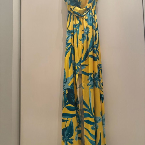 Printed dress with open back like new, multicolored
