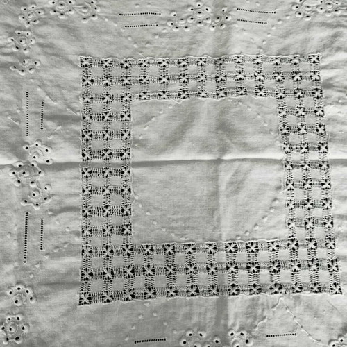 Square tablecloth used 80x78