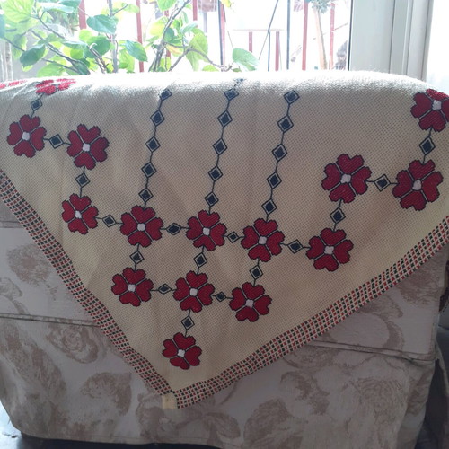 Hand embroidered tablecloth like new, cross-stitch 72x66 cm