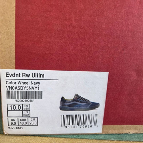 Vans sneakers size 43 new in box