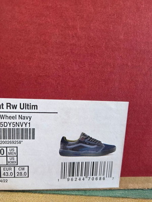 Vans sneakers νούμερο 43 καινούργια στο κουτί