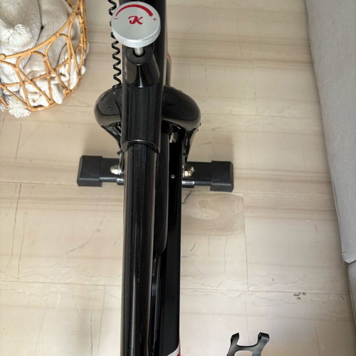 Exercise bike new, spinning