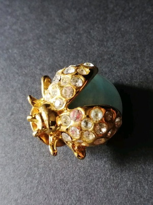 Vintage ladybug brooch like new, gold with blue stone