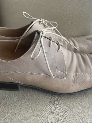Men's leather shoes used, size 43, beige ecru