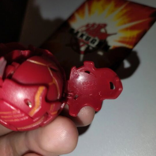 Bakugan Toys Pyrus Tuskor B1 like new