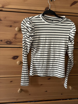 Shein striped trui size XS like new, black and white