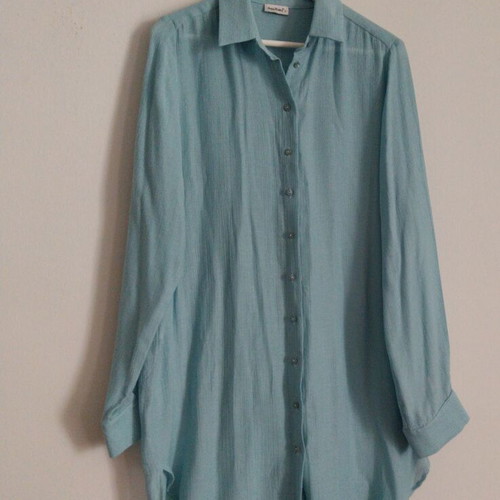 Anna Riska women's shirt XL turquoise like new