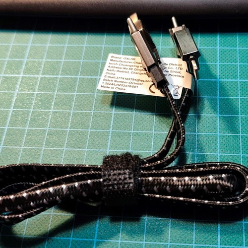 4-in-1 charging cable new with USB, Lightning and Type C