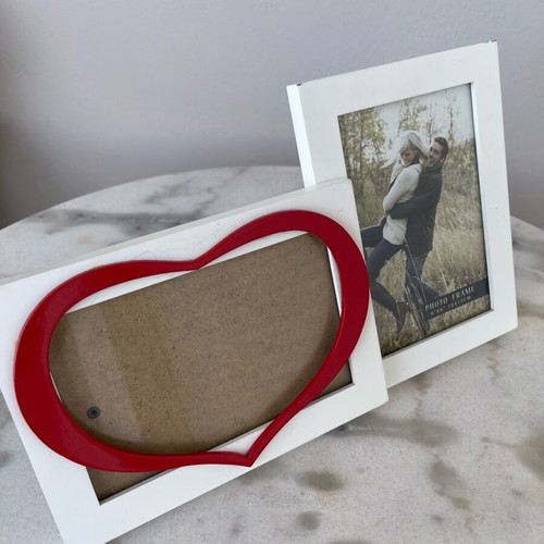 Double photo frame with heart like new, ideal for couples