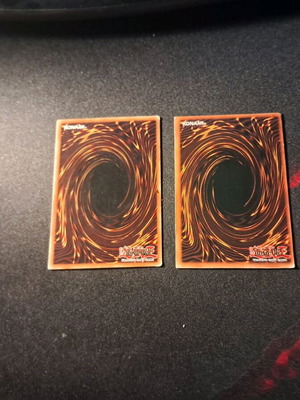 2 κάρτες castle walls Yu-Gi-Oh