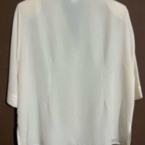 Muslin shirt and short-sleeve shirt set size Xlarge, very good condition, creamy white